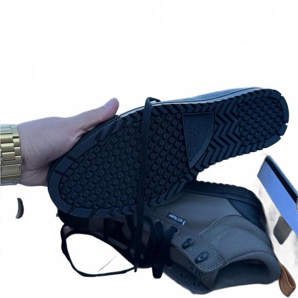 Converse Men's Hiking Style High Top Sneakers - Picture 3 of 6